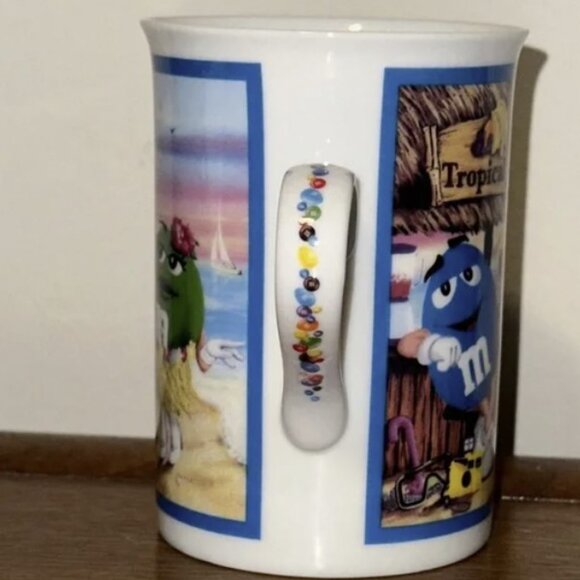 4 Danbury M&M's Collectors Mugs - Picture 9 of 16